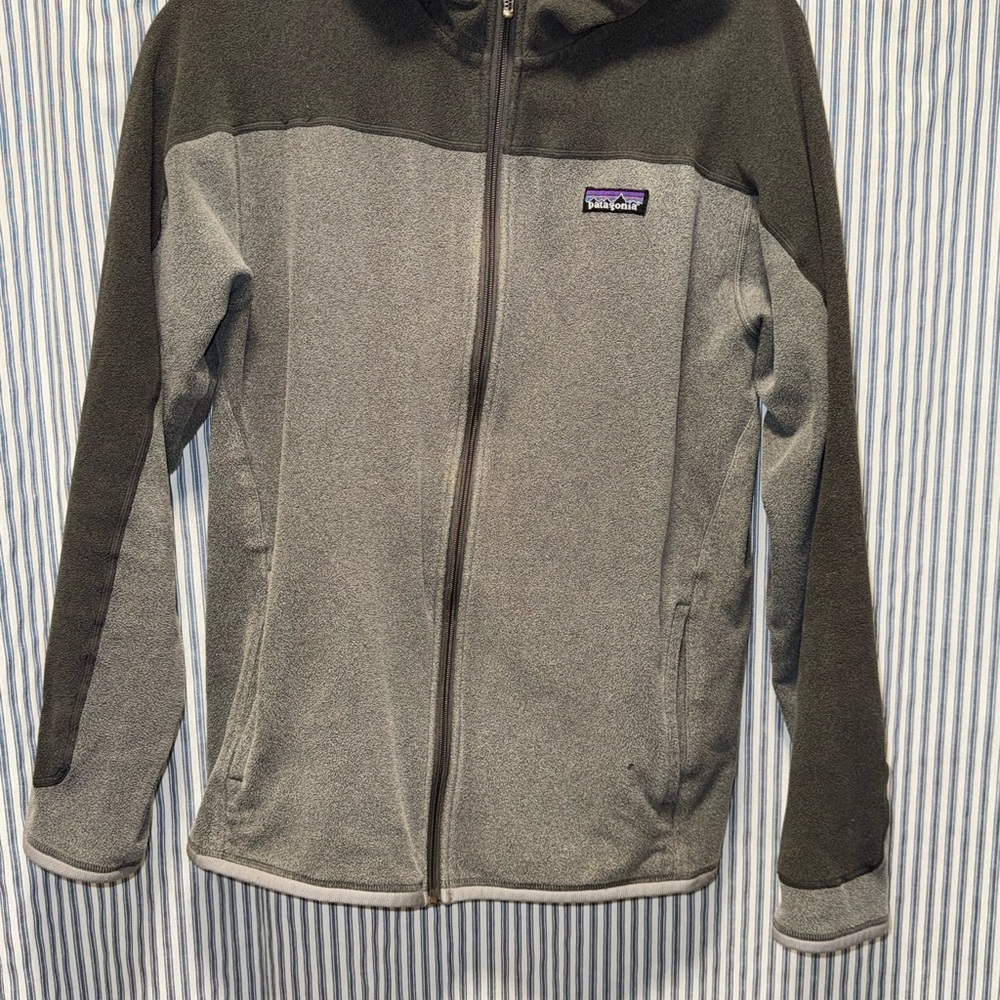 Patagonia Gray and Black Fleece Jacket
